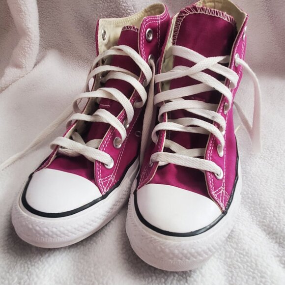 Converse Chuck Taylor All Star Hi Top Pink fuschia women 8 men 6 - Picture 2 of 9
